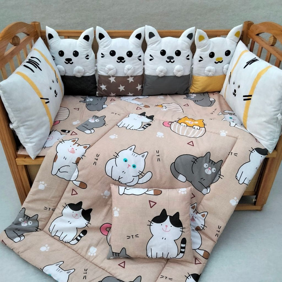 Cat Faces Crib Set