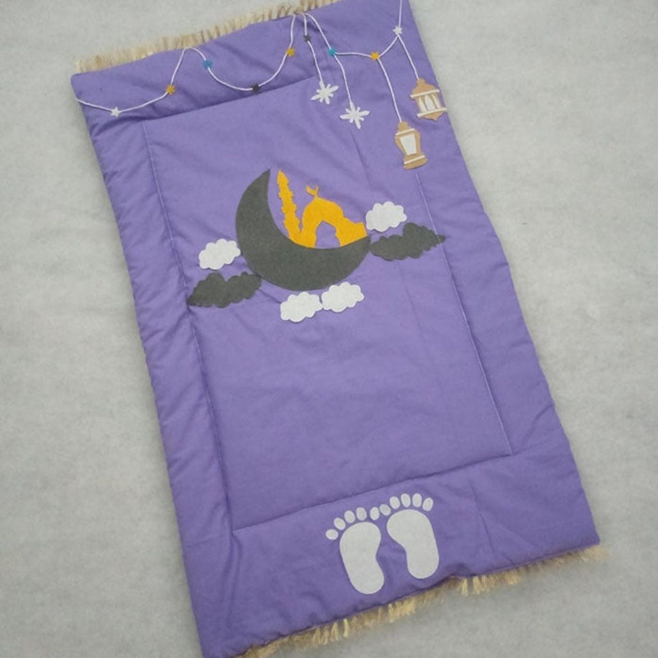 Personalized Kids Prayer Mat – Moon & Lantern Design