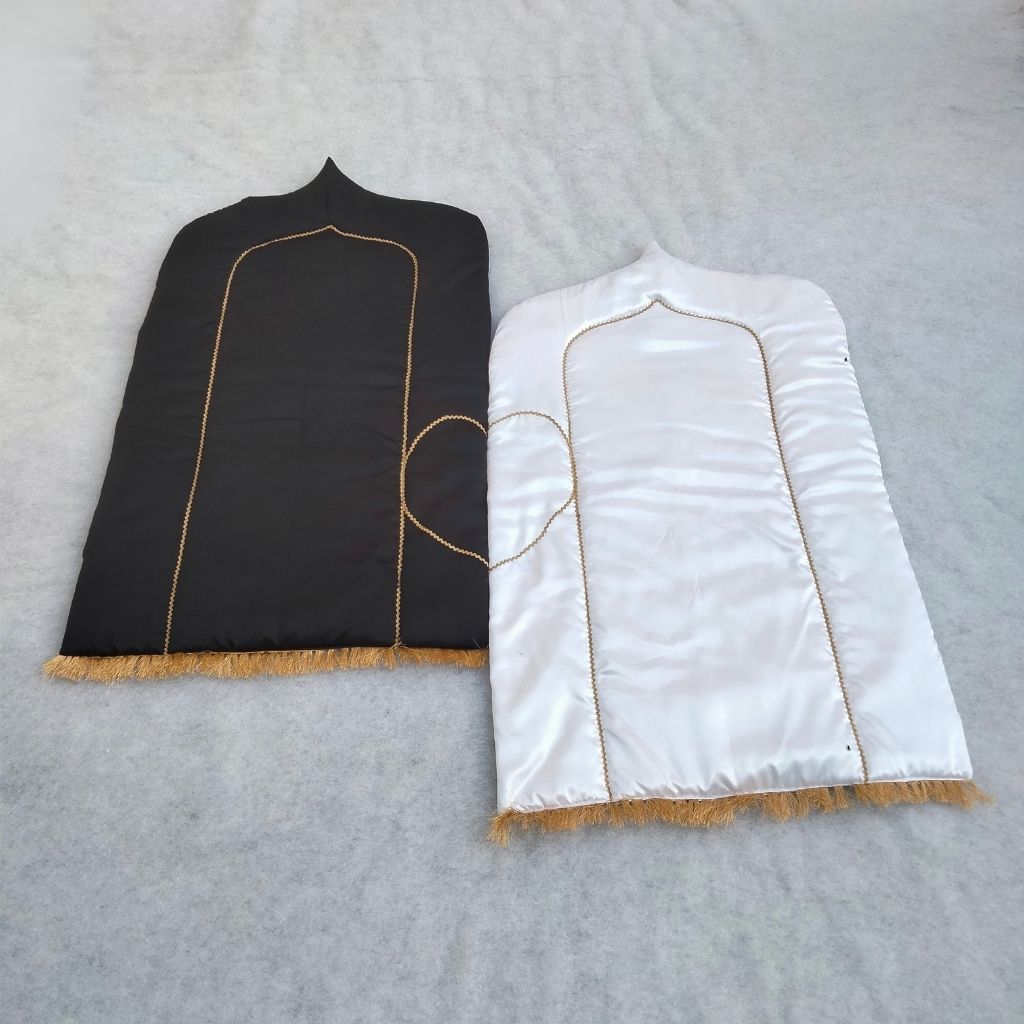 Simple And Elegant Couple Prayer Mat