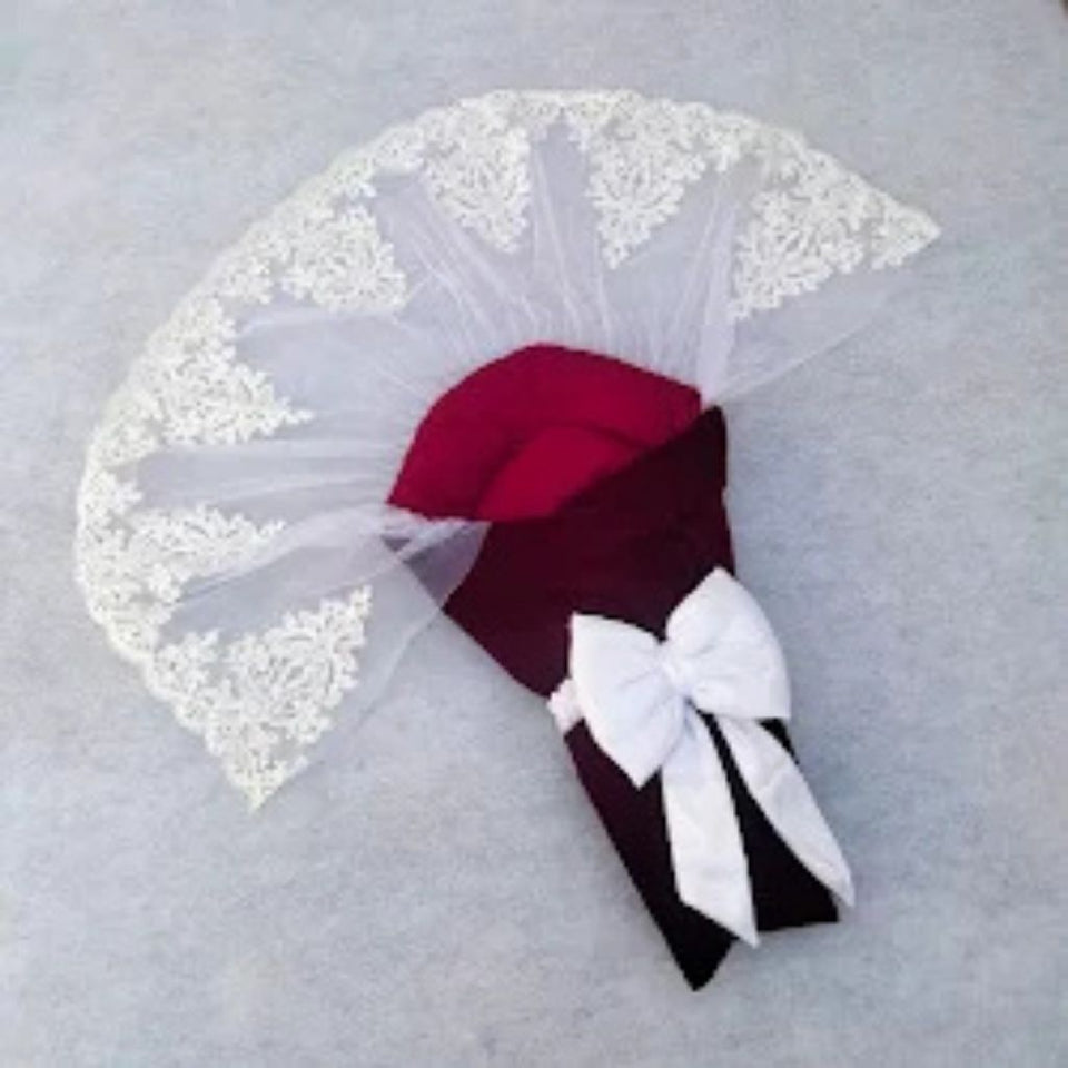 Marron Velvet Carry Nest