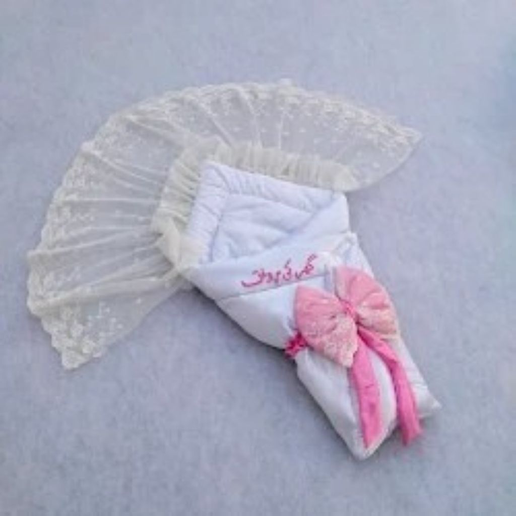 Silk Fabric Carry Nest With Lace